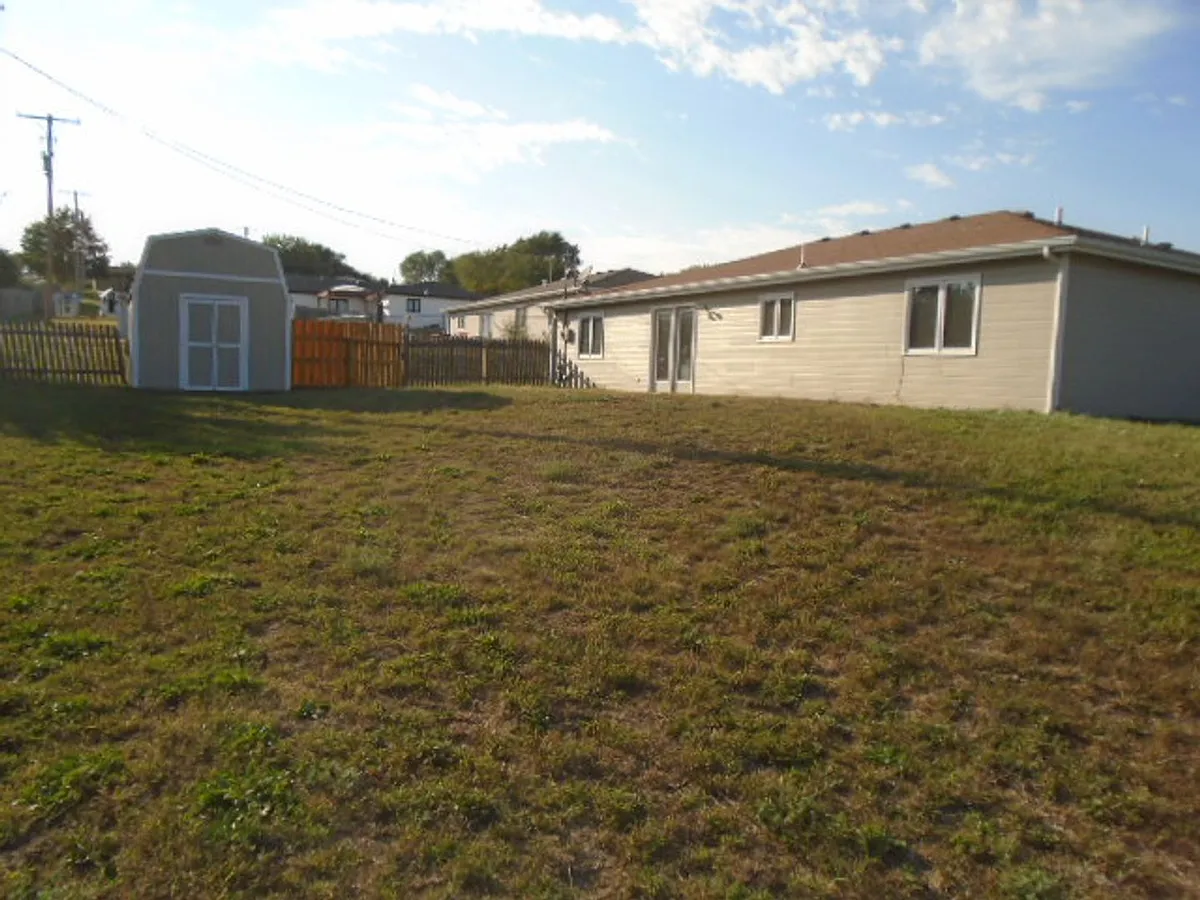 Building Photo - 211 William Dr