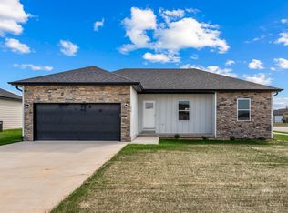 170 Ledgestone Dr, Rogersville, MO 65742