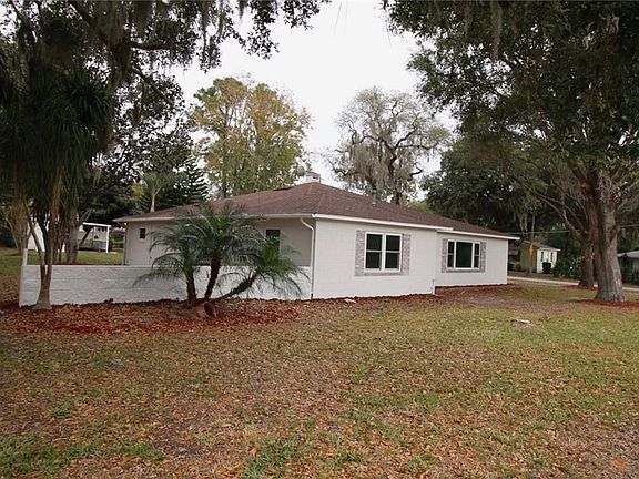 4th image of 1102 N Palmetto Cir