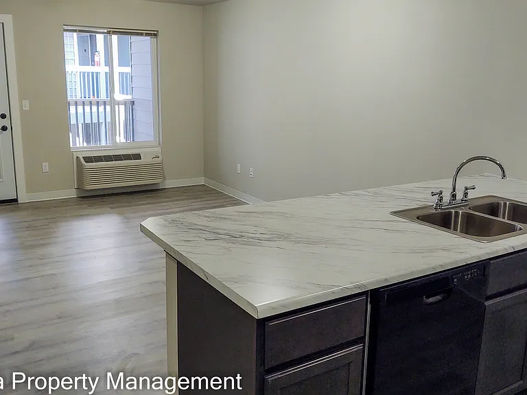 Jenny Place Apartments — Photo 6