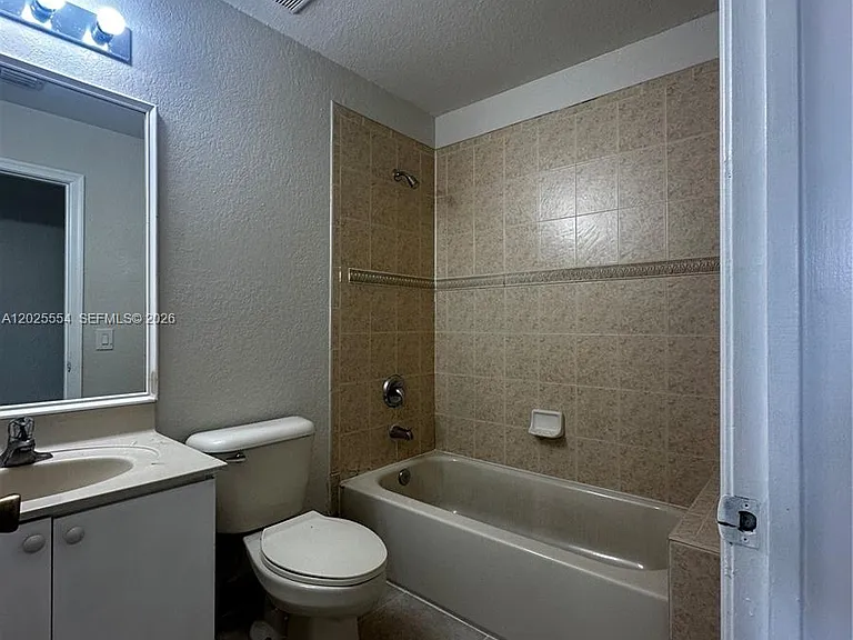 2718 SE 15th Pl #147 — Photo 12