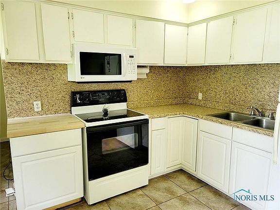 5th image of 5907 Malden Ave