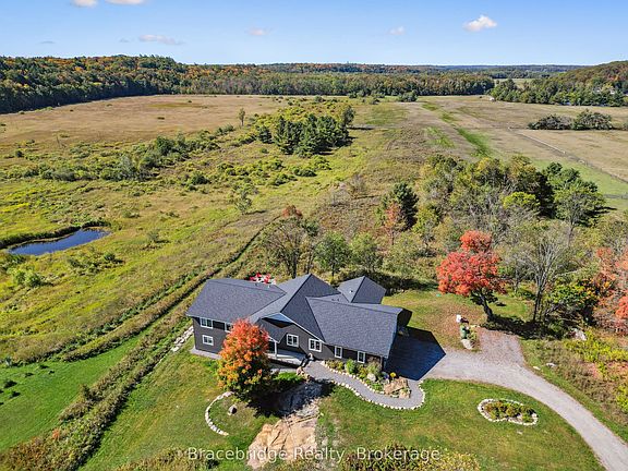 2nd image of 1006 Stephens Bay Rd