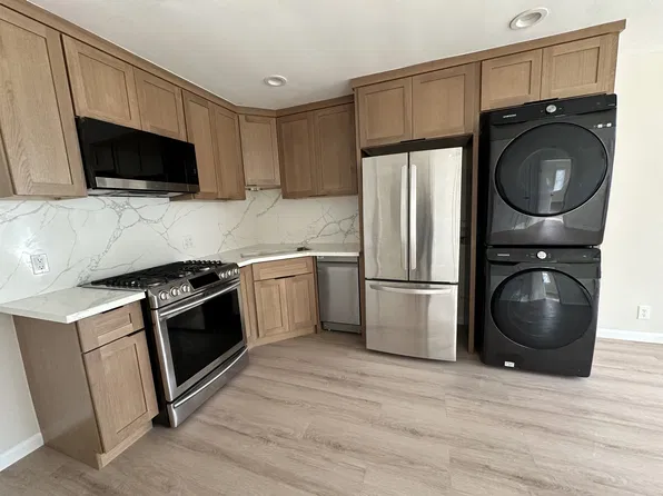6003 Cahuenga Blvd APT D, N Hollywood, CA 91606