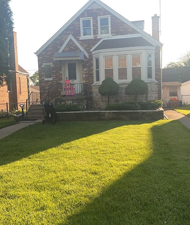 1st image of 3020 77th Ave