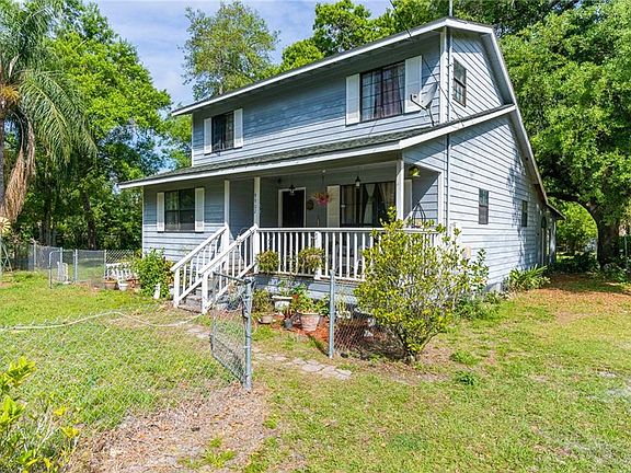 4th image of 9902 Albyar Ave