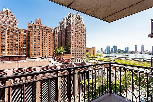 1st image of 330 E 39th St APT 6F