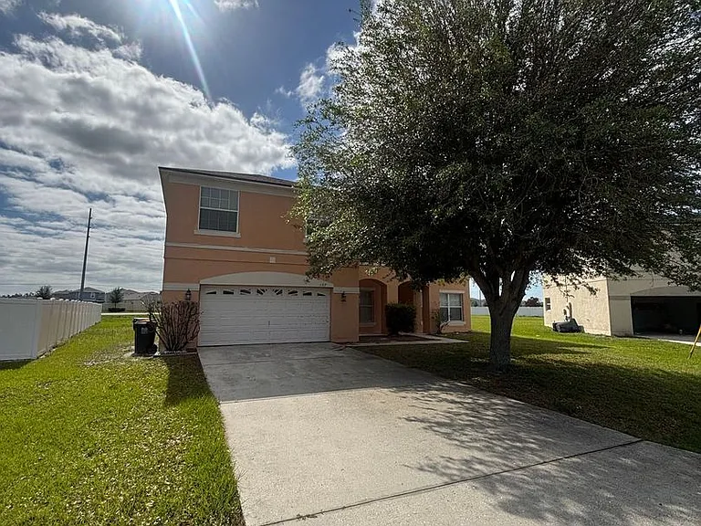 157 Cimarron Ln — Photo 2