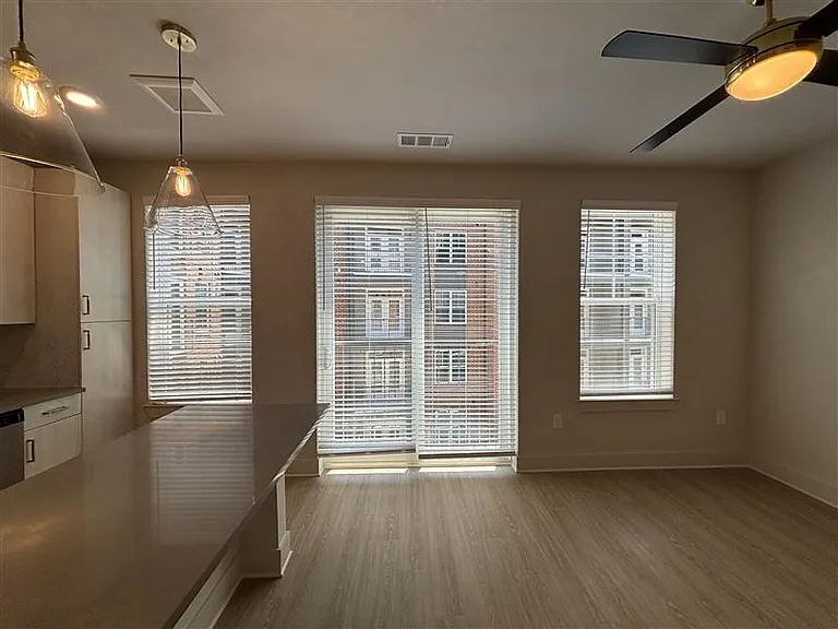 District on the Etowah Apartments — Photo 64