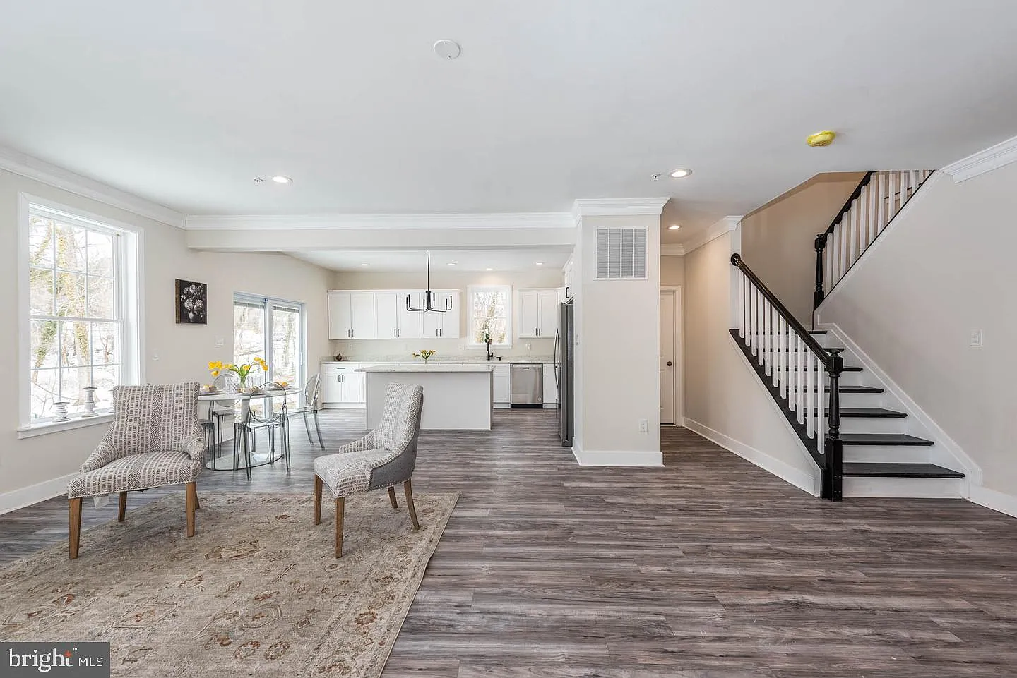 4 bed, 4.5 bath, 2936 sqft, $4,500 — Photo 3