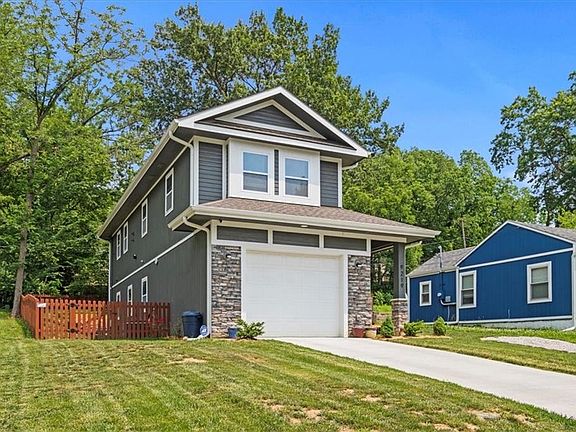 4th image of 9219 McGee St