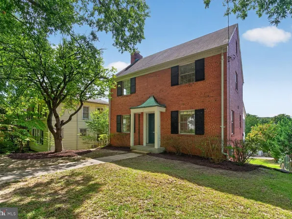 5620 Macarthur Blvd NW, Washington, DC 20016