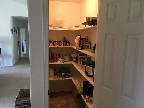 5th image of 504 Central Ave
