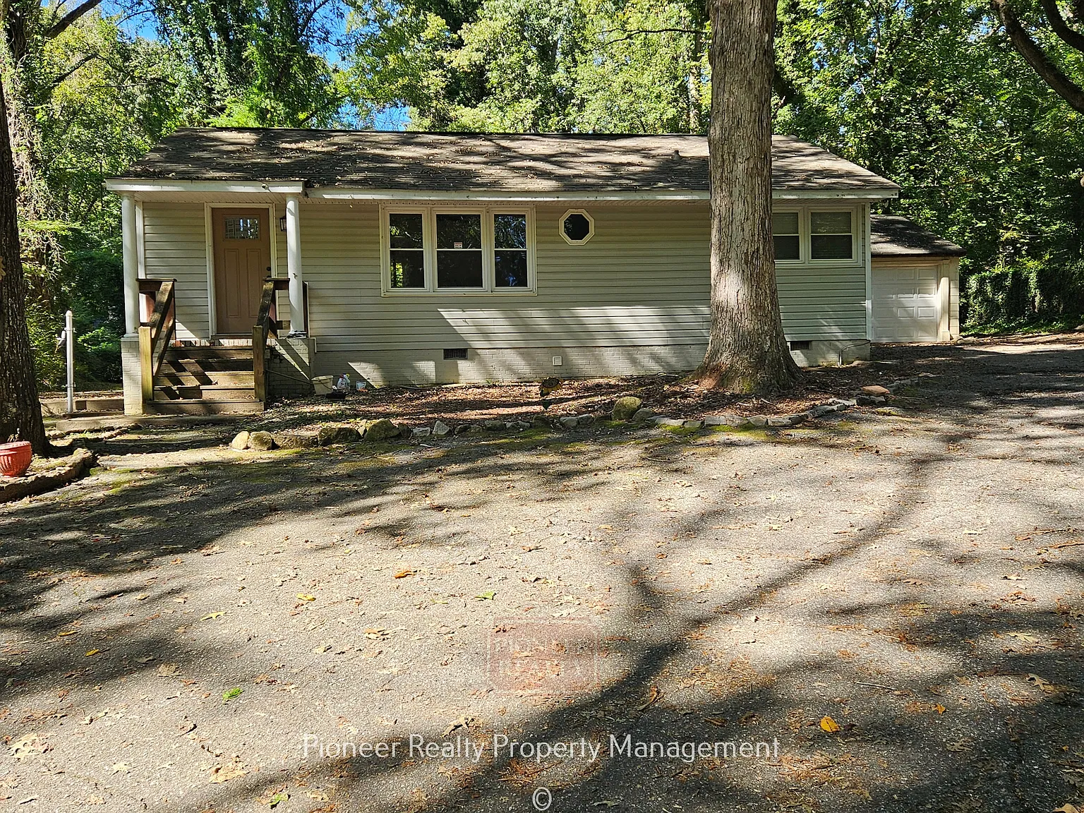 1500 Shadycrest Lane - 1 — Photo 1