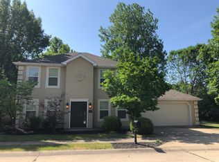 412 S Village Cir, Columbia, MO 65203