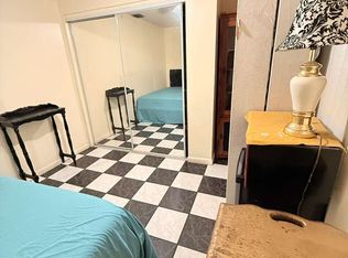 1131 SW 112th Ave, Pembroke Pines, FL 33025