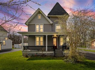 2165 Five Mile Line Rd, Penfield, NY 14526