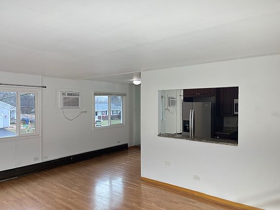 5th image of 798 Pleasant Dr #2
