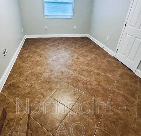 4th image of 6272 Alexon Dr