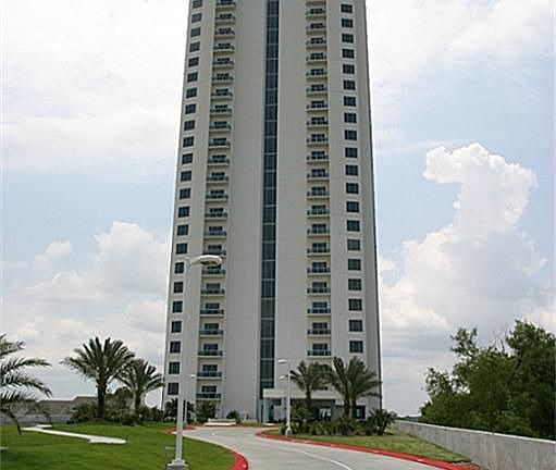 3rd image of 4821 E Nasa Pkwy #7E