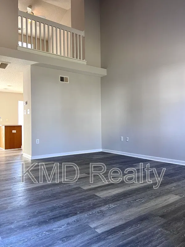 3 bed, 2.0 bath, $1,595 — Photo 3