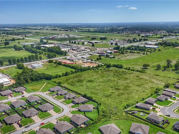 3948 Highway 412 E, Siloam Springs, AR 72761