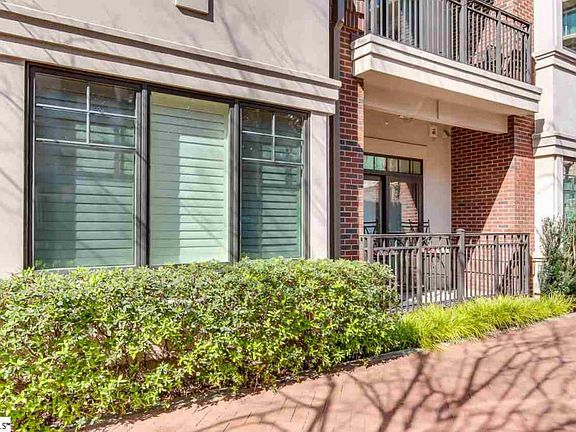 3rd image of 155 Riverplace Unit 105