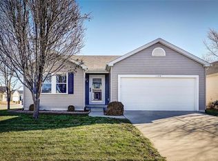 120 Meadowcrest Dr, Belleville, IL 62221