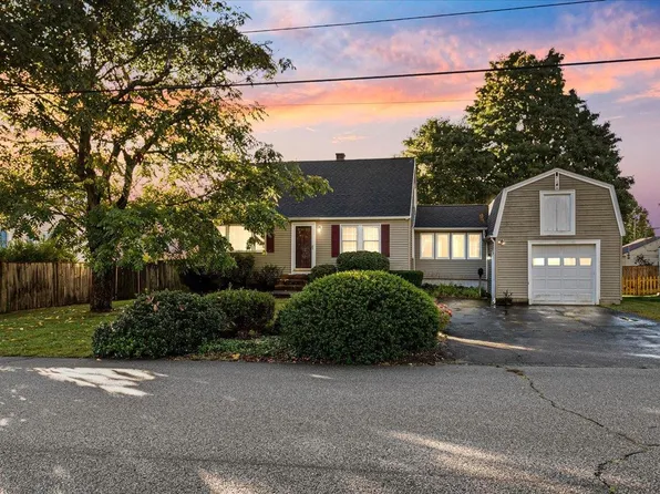 17 Douglass Way, Exeter, NH 03833