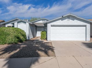 140 N Schrader Ln, Tucson, AZ 85748