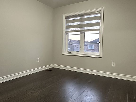 5th image of 52 Liam Ln