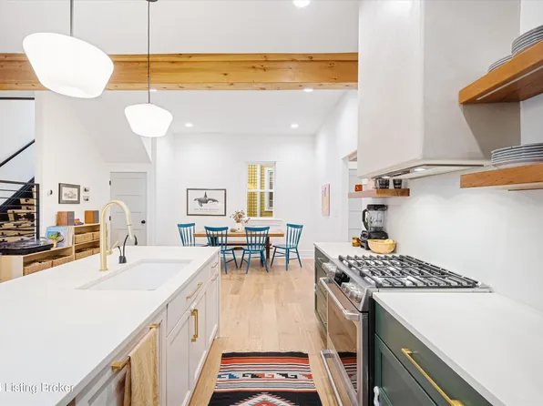 2753 Field Ave, Louisville, KY 40206