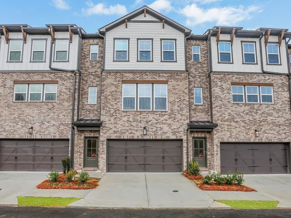 326 Sunset Hollow St, Sugar Hill, GA 30518