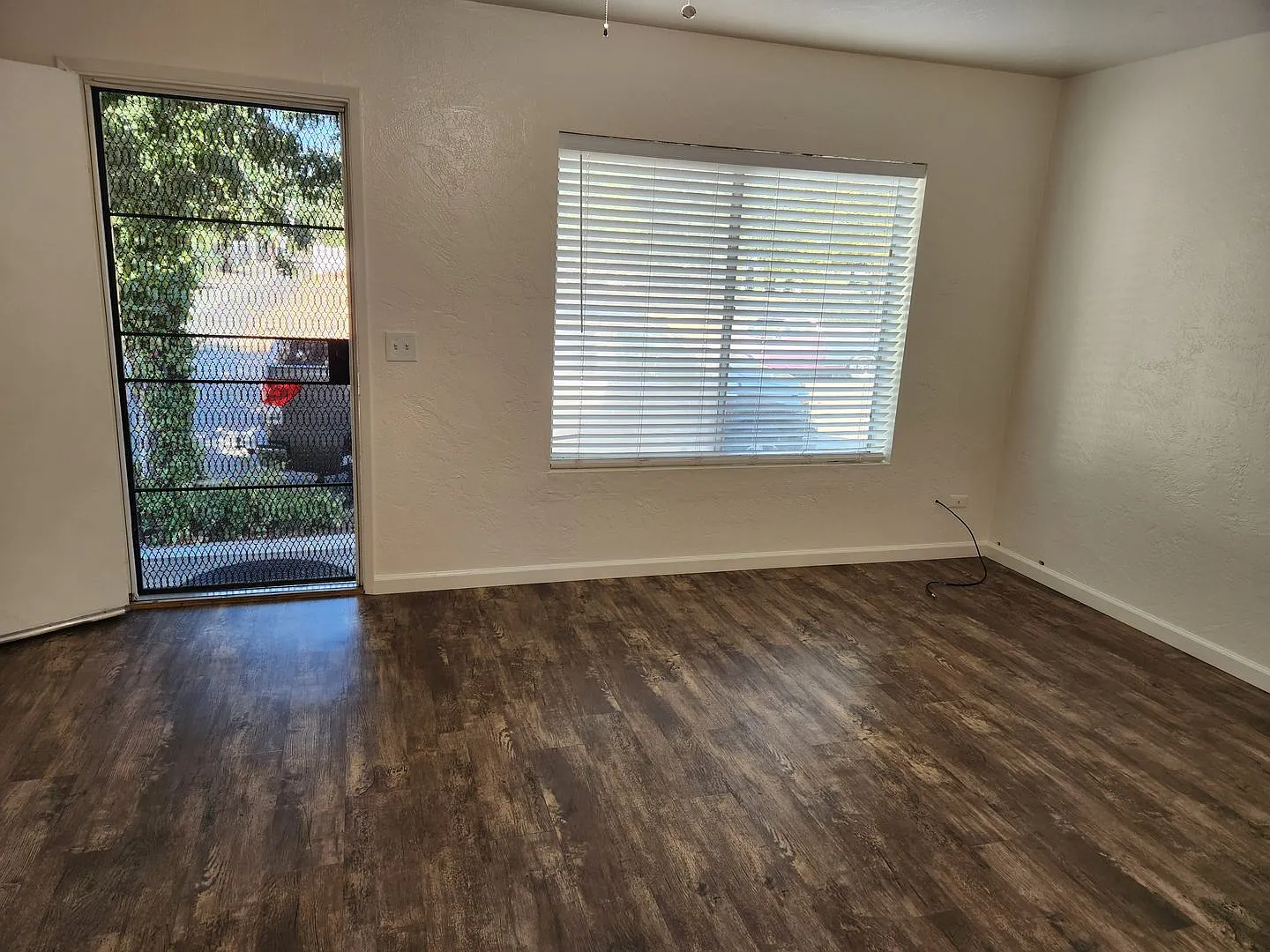 Leland Avenue - VFILL — Photo 3