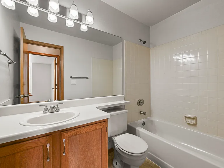 3640 Mountainside Dr — Photo 9