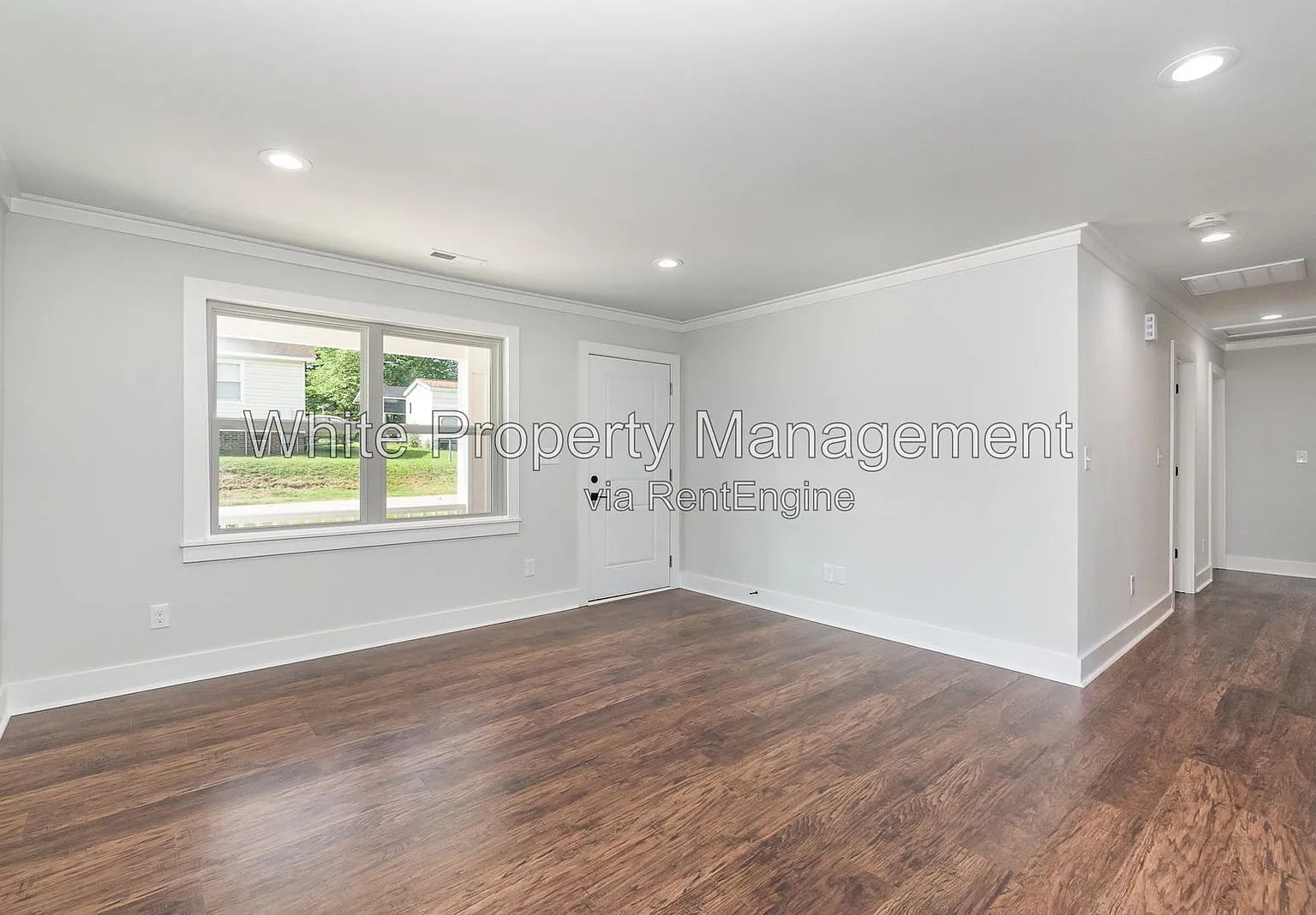 3 bed, 2.0 bath, 1132 sqft, $1,795 — Photo 3