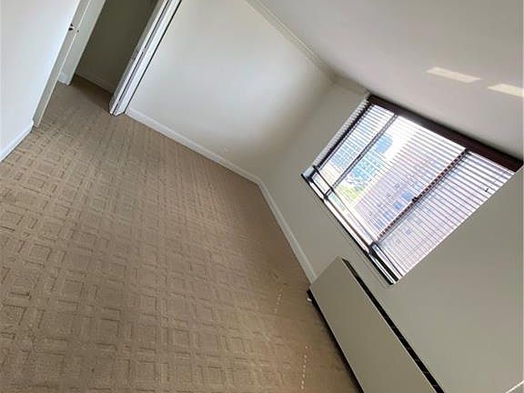4th image of 700 E 8th St Unit 11H