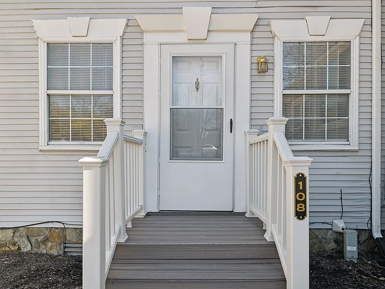 217 Walton Ferry Rd #108 — Photo 2