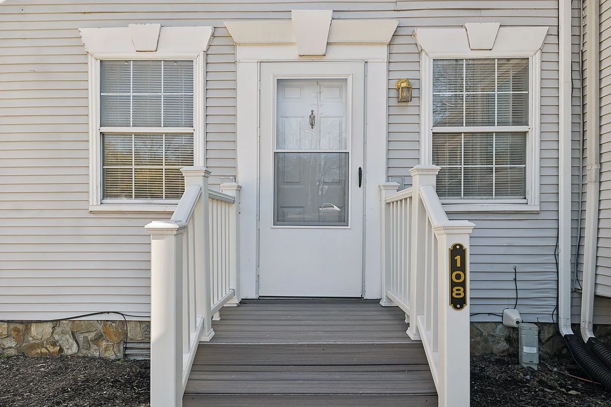 Building Photo - 217 Walton Ferry Rd #108