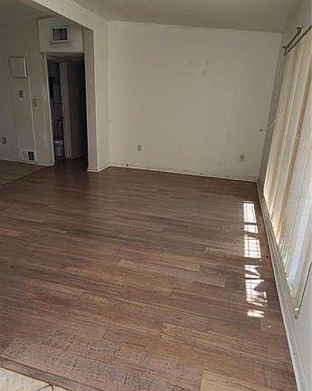 4th image of 149 Orange St NE