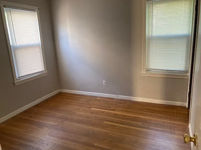 111 Nicoll St #1 — Photo 6