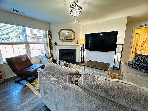 4th image of 104 Jesse Baker Ln