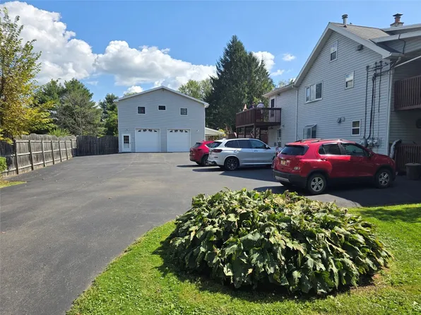 36 Acre Pl, Binghamton, NY 13904