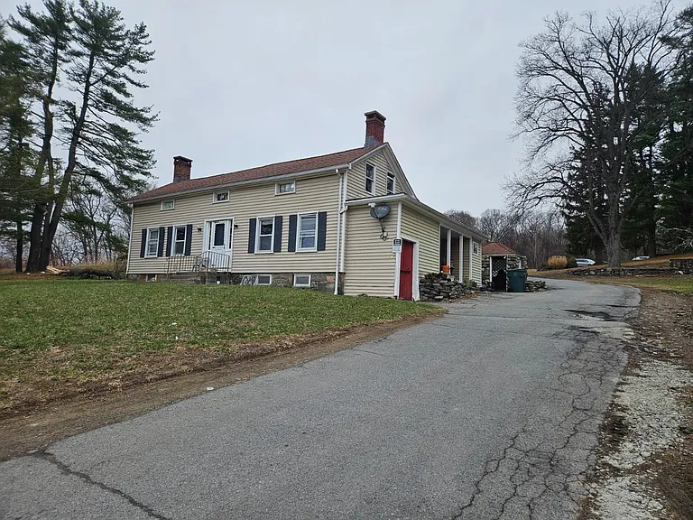 184 Nininger Rd — Photo 1