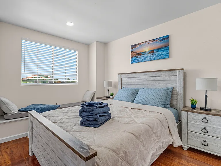 2555 Winston Ct — Photo 6