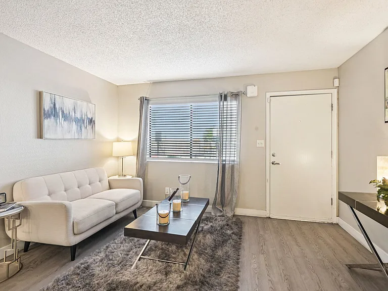 Mesa Station Apartments — Photo 10