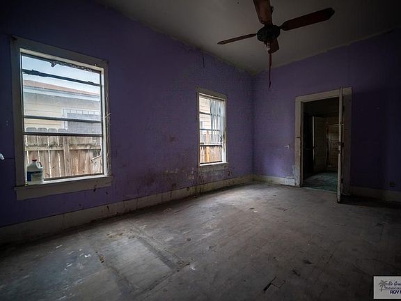 5th image of 1836 W Washington St