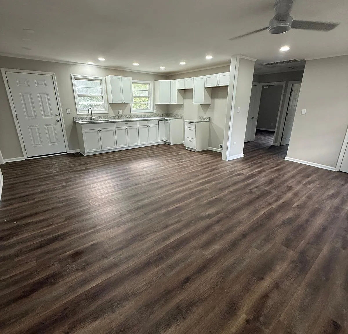 3 bed, 1150 sqft, $1,700 — Photo 3