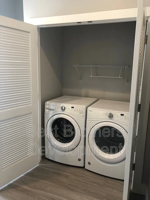 2 bed, 2.0 bath, 1275 sqft, $1,950 — Photo 4