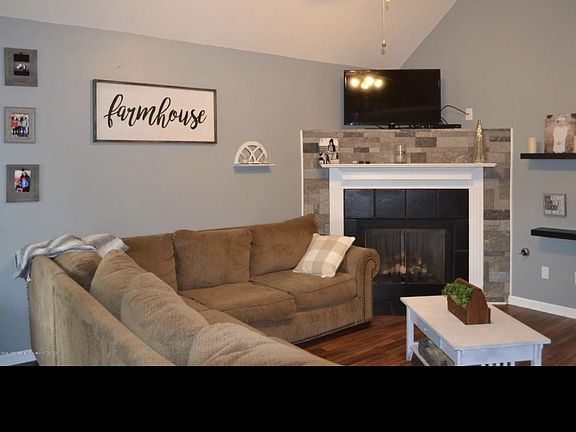 4th image of 5795 Alexandria Ln